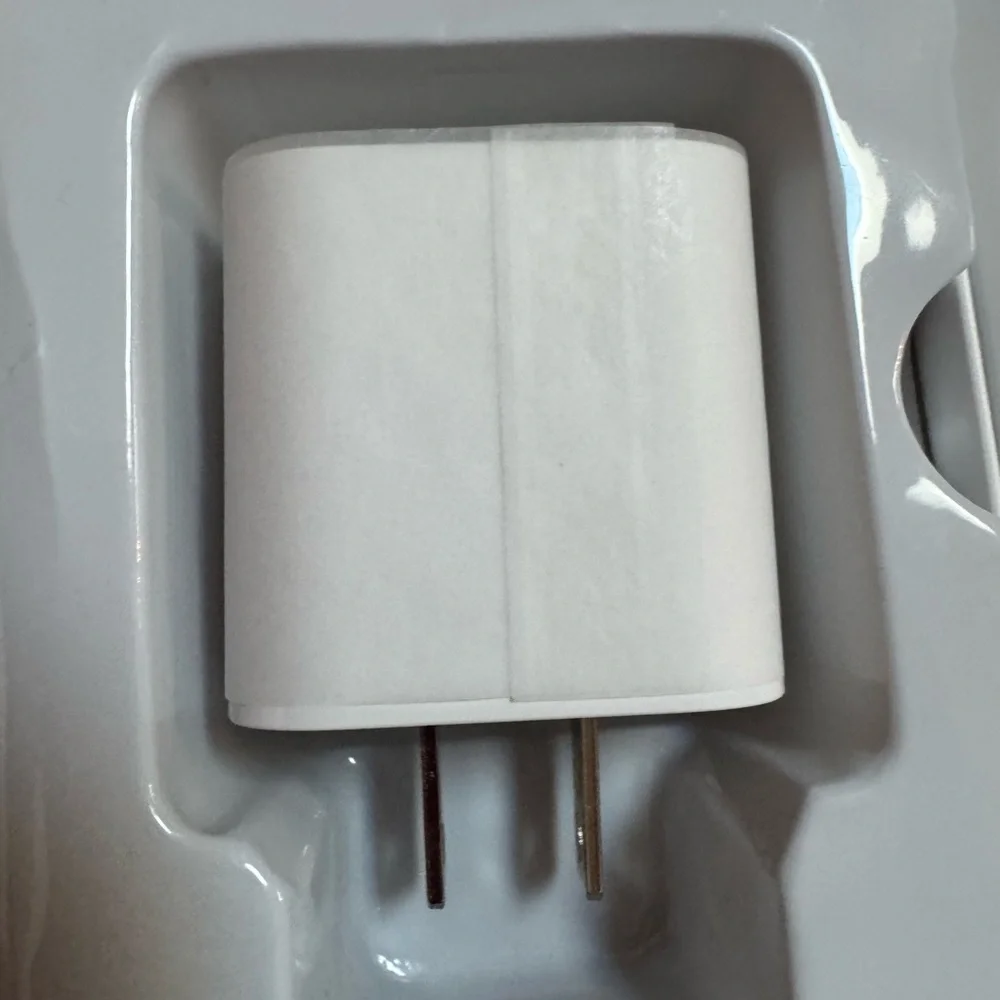 IPhone Accessories Gift Box - Picture 6 of 11